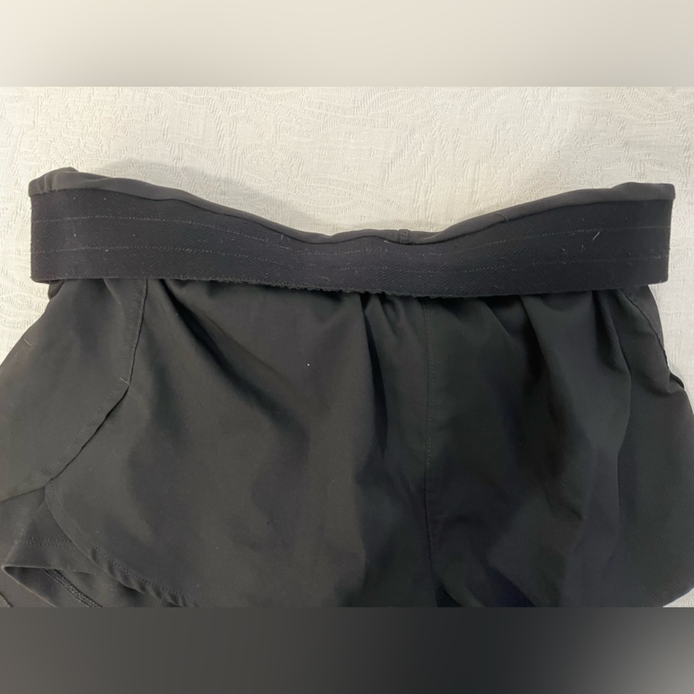 Girlfriend Collective Athletic Polyester Gym Shor… - image 8